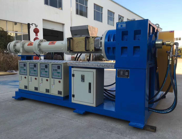 橡塑擠出機(jī)加熱模溫機(jī)——應(yīng)用案例 橡塑擠出機(jī)加熱模溫機(jī)——應(yīng)用案例