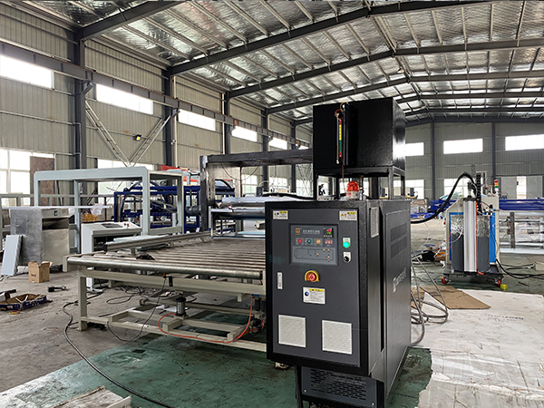 輥筒導(dǎo)熱油加熱爐2