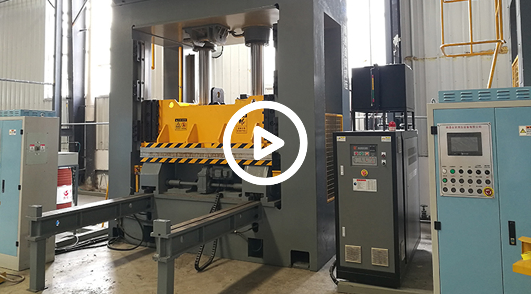 碳纖維(CFRP)成型模溫機(jī)——應(yīng)用案例 碳纖維(CFRP)成型模溫機(jī)——應(yīng)用案例