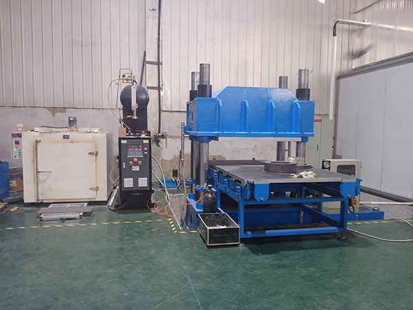 橡膠用電加熱導(dǎo)熱油爐