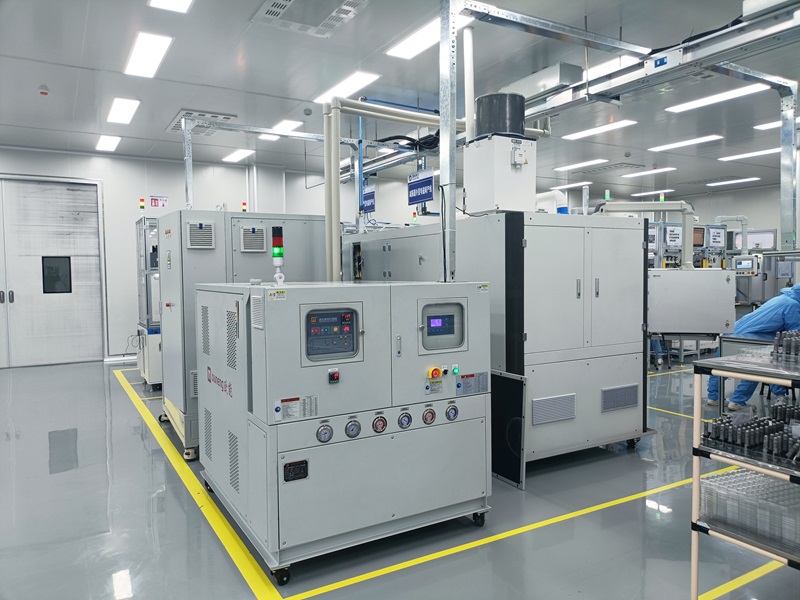 影響冷熱一體機價格的三大關(guān)鍵因素解析