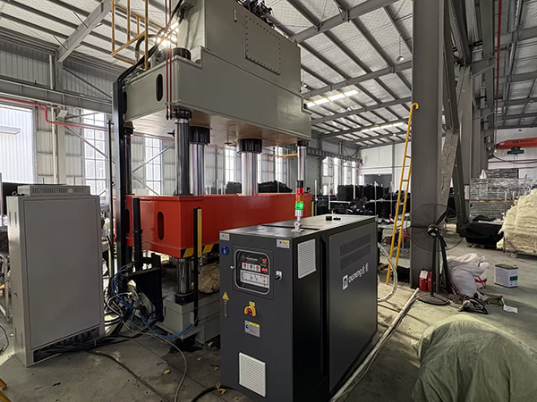 汽車內飾原材料內飾件熱壓模溫機