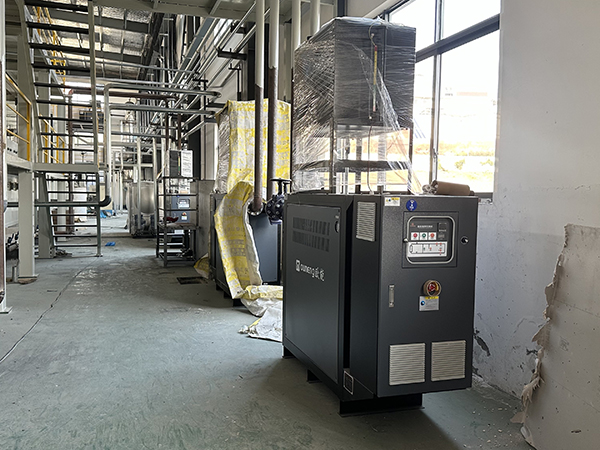 薄膜生產(chǎn)線控溫模溫機(jī)——應(yīng)用案例 薄膜生產(chǎn)線控溫模溫機(jī)——應(yīng)用案例