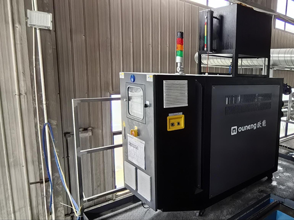 模具成型控溫汽車內(nèi)飾件模溫機(jī)——應(yīng)用案例