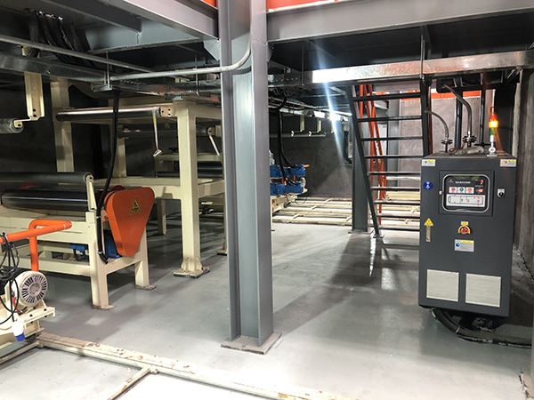 熱熔膠貼面生產(chǎn)輥筒專用模溫機(jī)——應(yīng)用案例 熱熔膠貼面生產(chǎn)輥筒專用模溫機(jī)——應(yīng)用案例