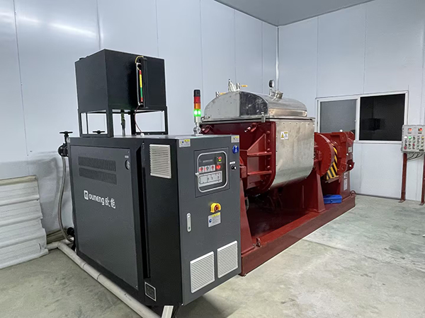 汽車安全氣囊脂類物料攪拌罐模溫機(jī)——應(yīng)用案例 汽車安全氣囊脂類物料攪拌罐模溫機(jī)——應(yīng)用案例