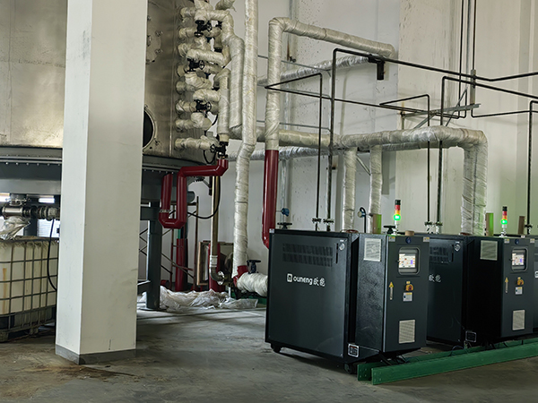 鋰電干燥模溫機(jī)