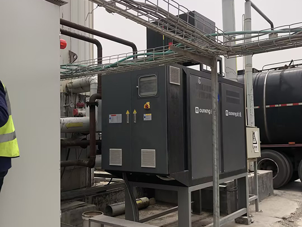 市政材料瀝青罐保溫瀝青油加熱器——應(yīng)用案例 市政材料瀝青罐保溫瀝青油加熱器——應(yīng)用案例