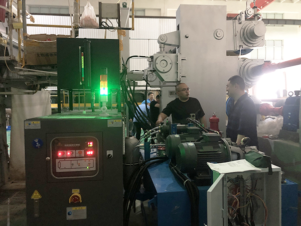 造紙生產(chǎn)輥筒控溫輥筒油溫機(jī)——應(yīng)用案例 造紙生產(chǎn)輥筒控溫輥筒油溫機(jī)——應(yīng)用案例