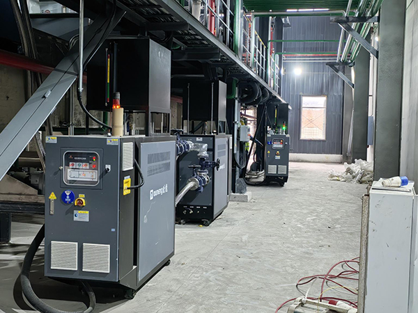 拉絲粉生產(chǎn)捏合機控溫油循環(huán)式模溫機——應用案例